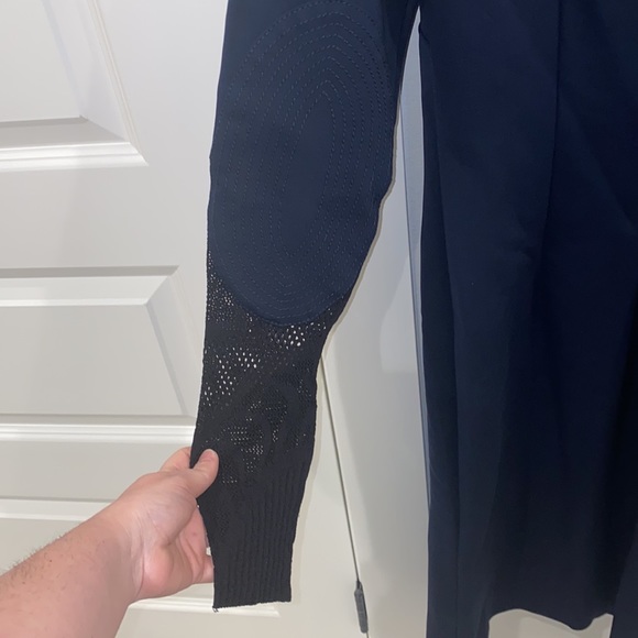 EUC Midi Philosophy Brand Fitted Midi Dress Size 6 Navy and Black - Picture 7 of 11